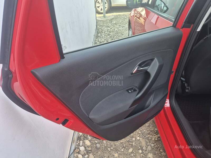 Volkswagen Polo 1.4 B