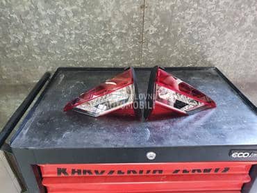 Stop lampa za Škoda Superb