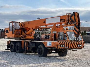 Liebherr LUNA 25 T