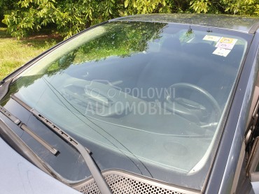 prednja sofersajbna bez senzor za Citroen C4