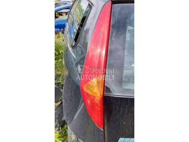 Stop svetla za Fiat Punto