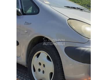 desno krilo za Citroen Xsara Picasso