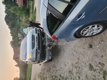 polovni delovi c5 za Citroen C5 od 2001. do 2003. god.