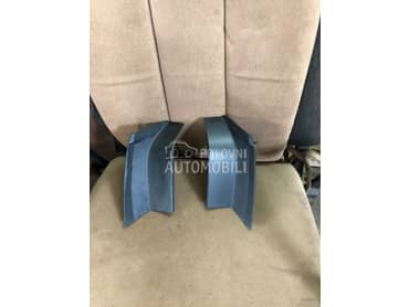 Plastike pored stop svetla za Audi A6