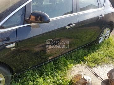 Prednja leva za Opel Astra J od 2008. do 2016. god.