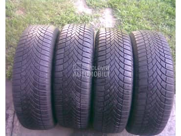 Bridgestone 215/70 R16 Zimska