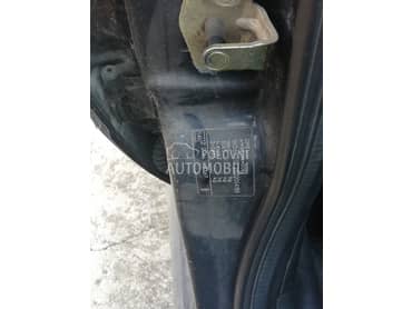 Prednji branik za Opel Astra G od 1996. do 2005. god.