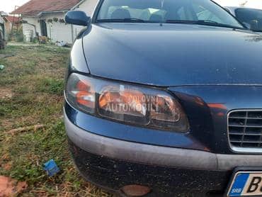 Farovi za Volvo S60 za 2003. god.
