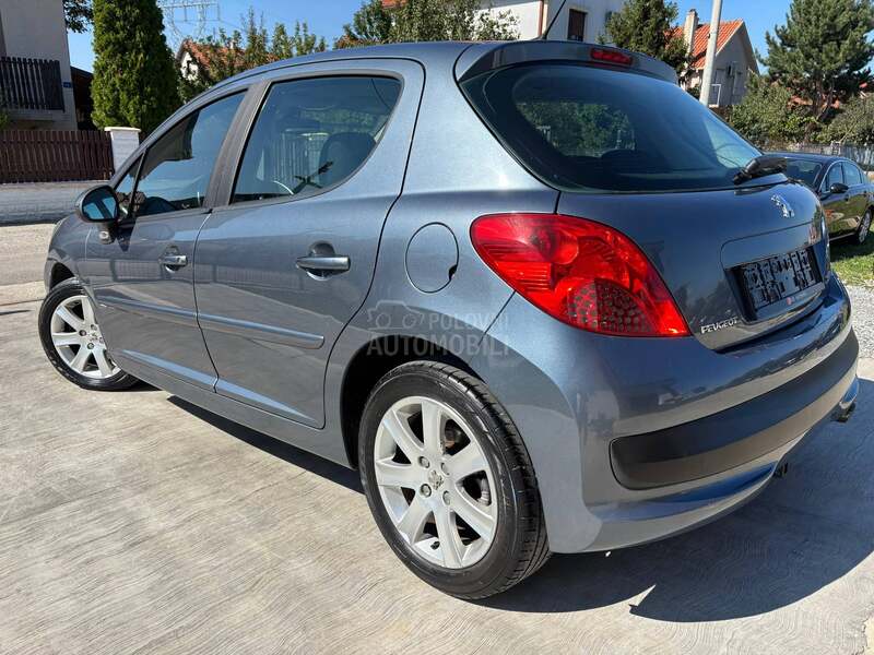 Peugeot 207 1.6 hdi sport