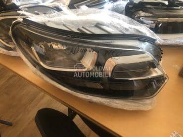 far desni opel vivaro