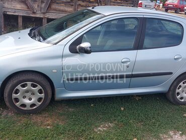 u delovima za Peugeot 206
