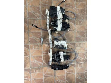 brave u vratima za Volkswagen Golf 7, Passat B8 od 2012. do 2019. god.