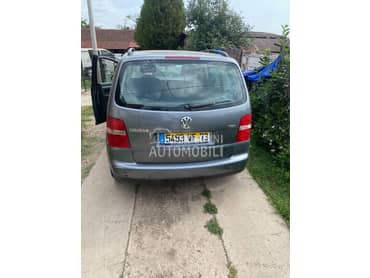 Zadnji branik za Volkswagen Touran od 2004. do 2005. god.
