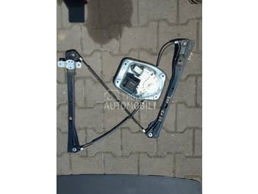 Prednji desni podizac KARAVAN za Volkswagen Golf 5