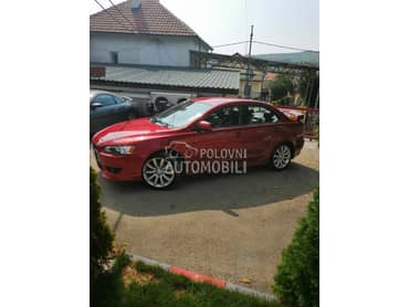 Mitsubishi Lancer -  kompletan auto u delovima