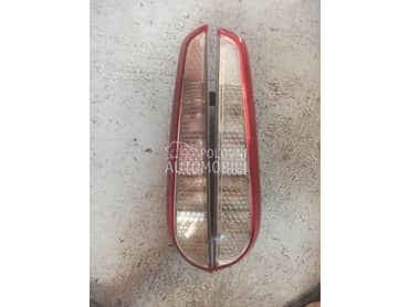 Stop svetla za Ford Focus od 2007. do 2011. god.