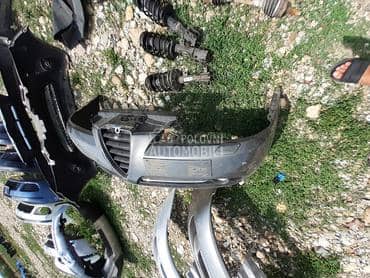 branik za Alfa Romeo 166 od 2004. do 2008. god.