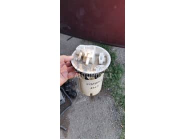 benzinska pumpa u rezervoaru za Ford Fiesta od 2009. do 2015. god.