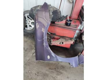 Desno krilo za Peugeot 307