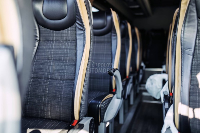 Mercedes Benz Sprinter