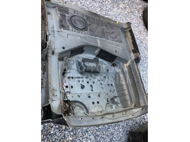 Korito za limuzinu za Audi A6 od 2011. do 2018. god.