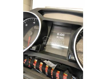 Kolor bord u tabli za Audi A5 od 2007. do 2016. god.