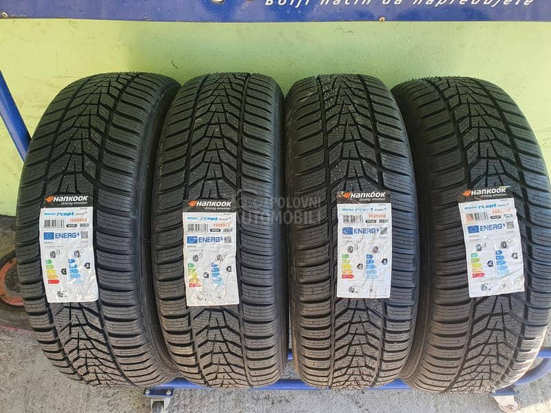 Hankook 215/60 R17 Zimska