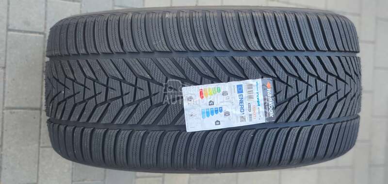 Hankook 275/40 R21 Zimska
