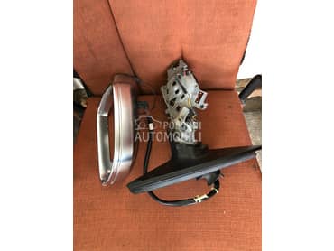 Delovi desnog retrovizora za Audi A4 od 2010. do 2016. god.