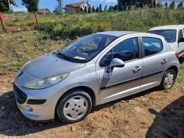 Peugeot 207 2008. god. -  kompletan auto u delovima