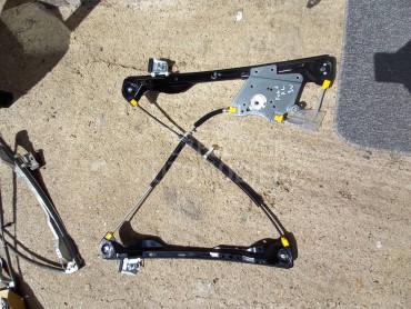 levi elektro podizac 3v za Ford Focus od 1998. do 2004. god.