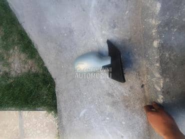 desni retrovizor za Renault Megane, Scenic od 1997. do 2003. god.