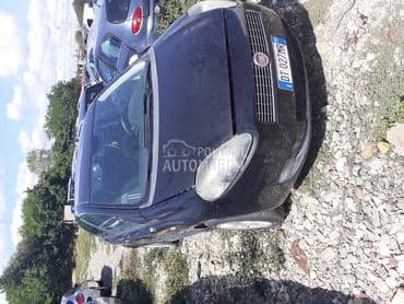 Fiat Grande Punto 2008. god. -  kompletan auto u delovima