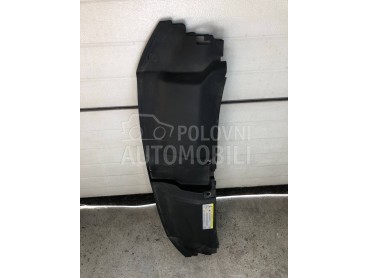 Plasticni poklopac iznad prsa za Audi A7 od 2010. do 2017. god.