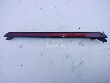 Trece stop svetlo za Volkswagen Passat B5.5 od 2001. do 2005. god.