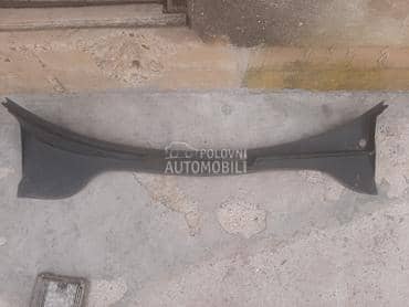 ukrasna plastika brisaca za Volkswagen Golf 5