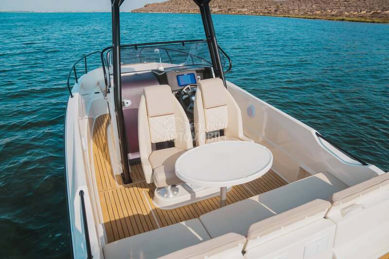 Quicksilver 705 Open i Mercury 150 ks