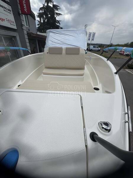 Quicksilver 705 Open i Mercury 200 ks