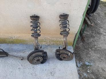 prednja klesta za Volkswagen Golf 5