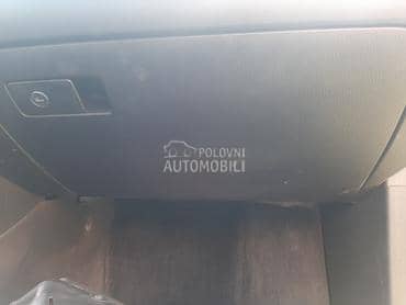 Kaseta - fioka za Volkswagen Passat B6