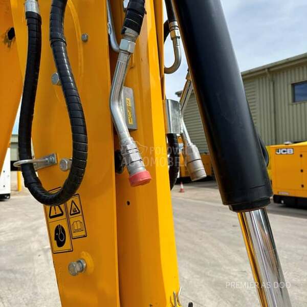 JCB 3CX PLUS
