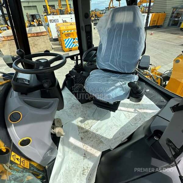 JCB 3CX PLUS