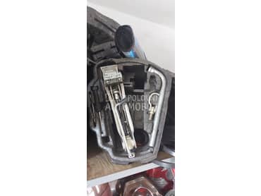 Rezervni set za Volkswagen Golf 4