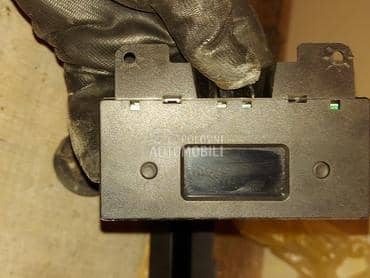 Displej mali za Peugeot 206