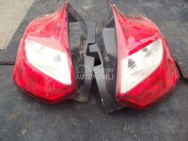 Stop svetla i stop lampe za Ford Focus od 2012. do 2015. god.