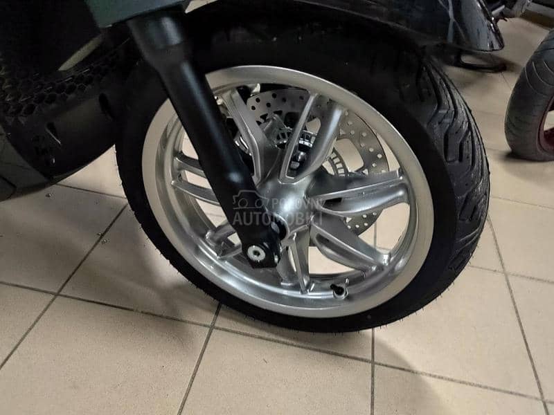 Piaggio Baverly 300 HPE