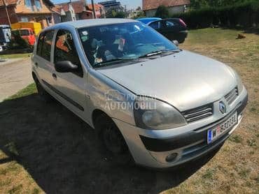prednji branik za Renault Clio od 2001. do 2006. god.