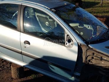 Vrata prednja desna EYLC boja za Peugeot 206
