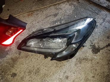 Prednji levi far za Opel Corsa E od 2013. do 2018. god.