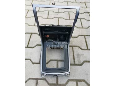 centralna konzola za Mazda 6 od 2008. do 2011. god.